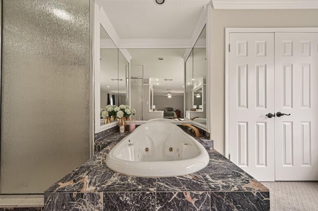 2814 Shadowdale Drive, Houston, TX 77043