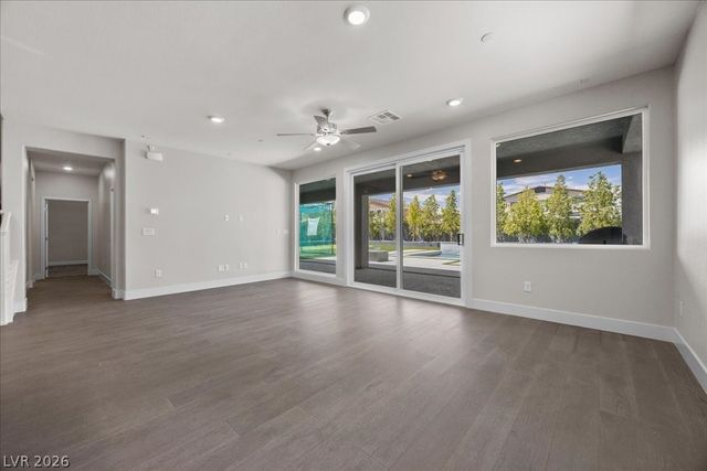 7638 Mount Spokane Court, Las Vegas, NV 89113