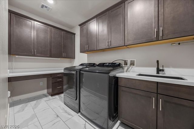 7638 Mount Spokane Court, Las Vegas, NV 89113