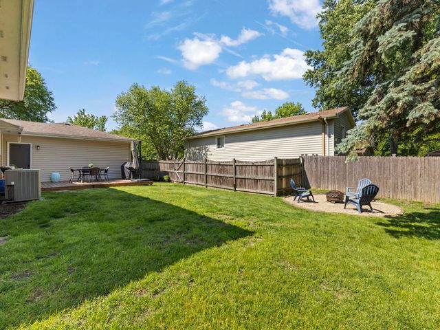 205 Terrance Drive, Naperville, IL 60565