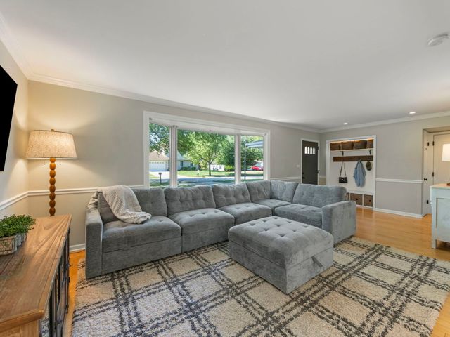 205 Terrance Drive, Naperville, IL 60565
