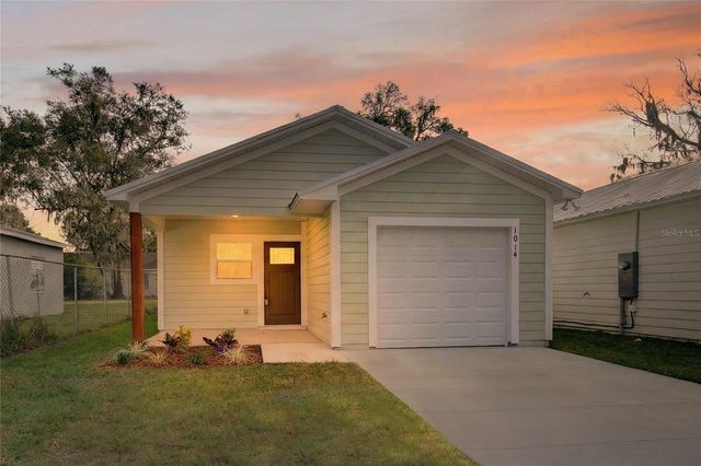 1014 E HAZZARD AVENUE, Eustis, FL 32726