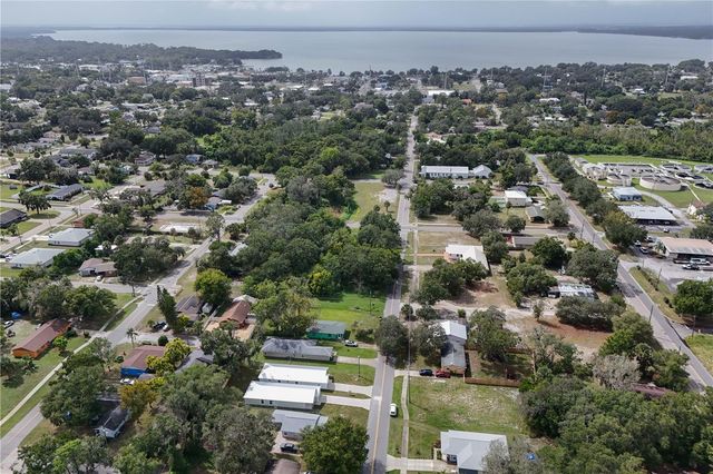 1014 E HAZZARD AVENUE, Eustis, FL 32726