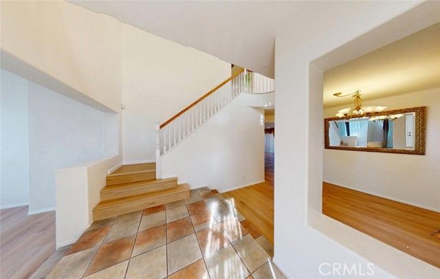 19 Sorbonne, Westminster, CA 92683