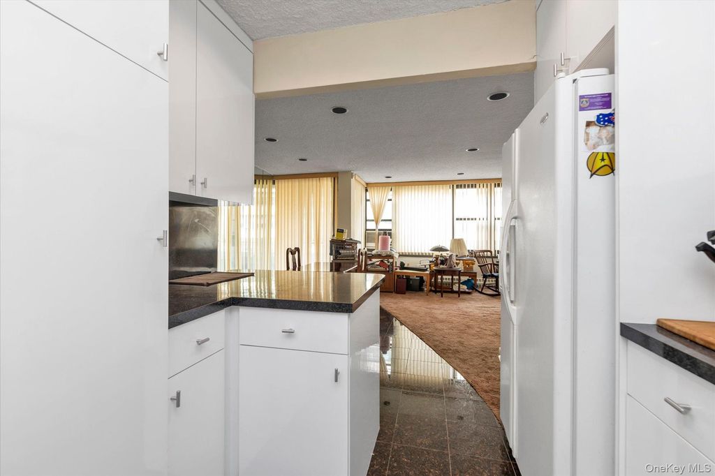162-30 Powells Cove Boulevard 2C, Beechhurst, NY 11357 — photo 5