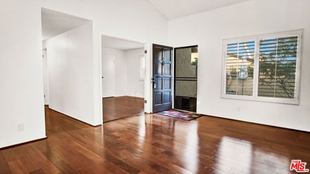 263 E Sierra Madre Boulevard 4, Sierra Madre, CA 91024