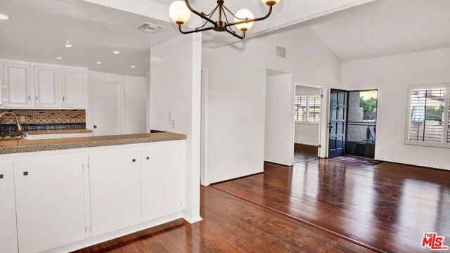 263 E Sierra Madre Boulevard 4, Sierra Madre, CA 91024