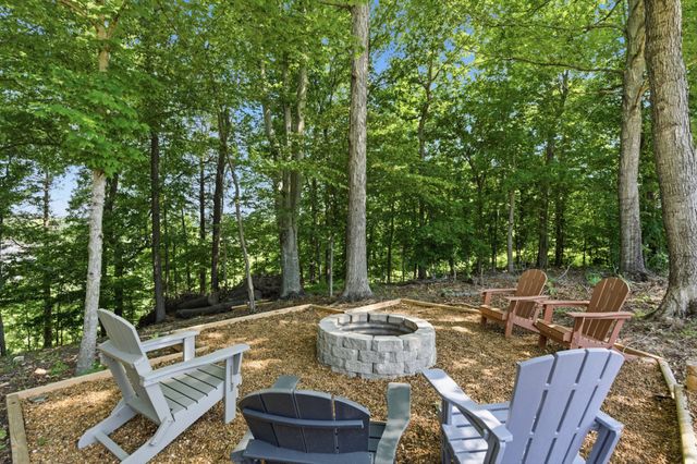 767 Banister Dr, Clarksville, TN 37042
