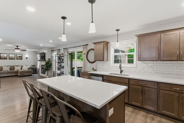 767 Banister Dr, Clarksville, TN 37042