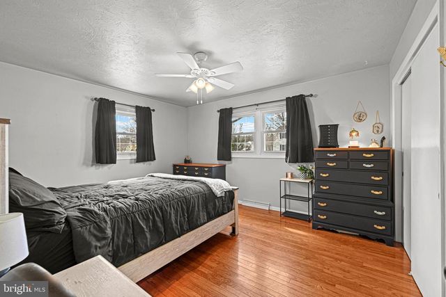 3541 VILLAGE RD, Dover, PA 17315