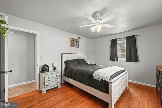 3541 VILLAGE RD, Dover, PA 17315