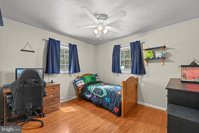 3541 VILLAGE RD, Dover, PA 17315