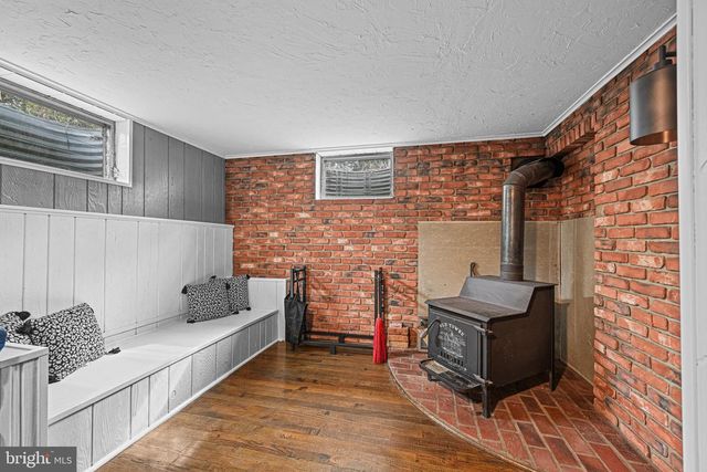 3541 VILLAGE RD, Dover, PA 17315