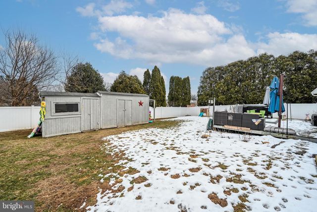 3541 VILLAGE RD, Dover, PA 17315