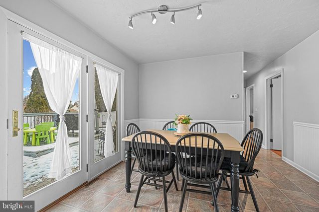 3541 VILLAGE RD, Dover, PA 17315