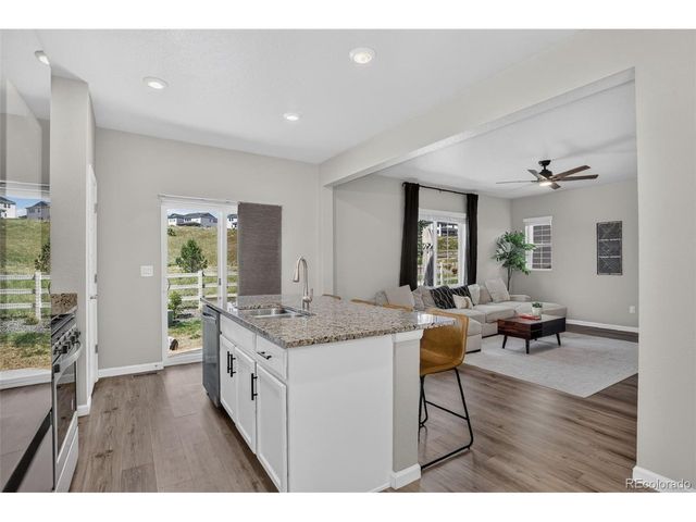 1835 Villageview Ln, Castle Rock, CO 80104