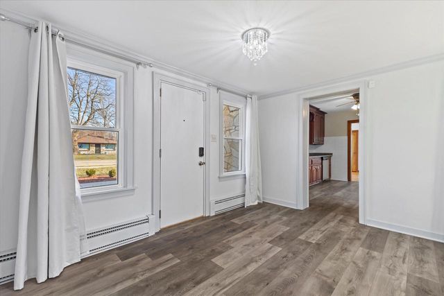 2001 W Bender ROAD, Milwaukee, WI 53209