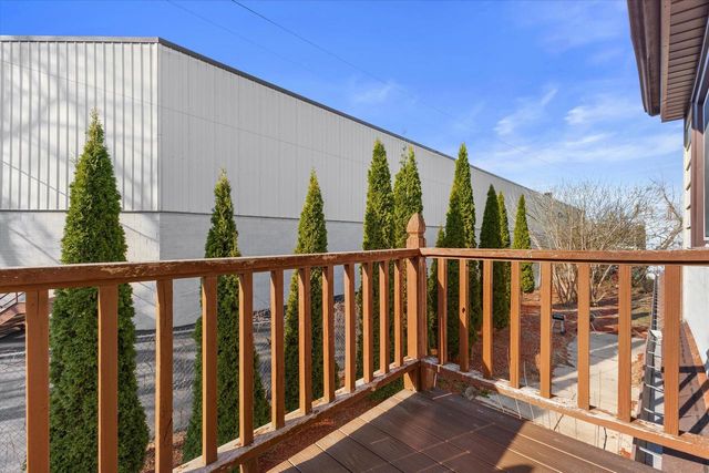 2001 W Bender ROAD, Milwaukee, WI 53209