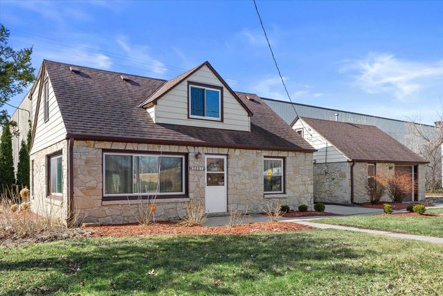 2001 W Bender ROAD, Milwaukee, WI 53209