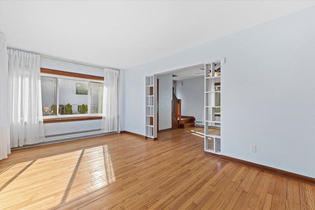 2001 W Bender ROAD, Milwaukee, WI 53209