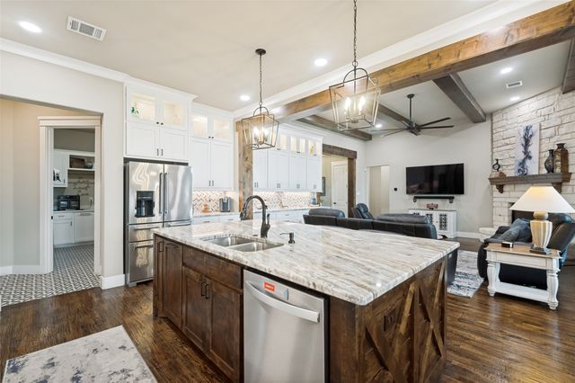 850 Horseshoe Meadows Drive, Waxahachie, TX 75167
