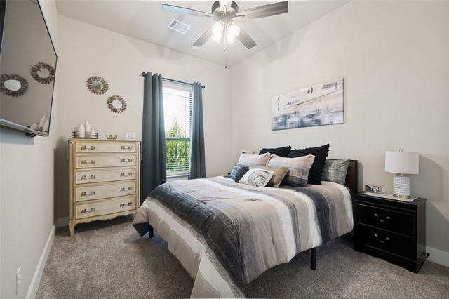 850 Horseshoe Meadows Drive, Waxahachie, TX 75167