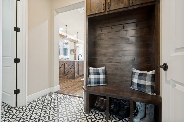 850 Horseshoe Meadows Drive, Waxahachie, TX 75167