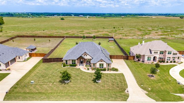 850 Horseshoe Meadows Drive, Waxahachie, TX 75167