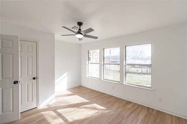 536 E Atkinson Drive, Midwest City, OK 73110