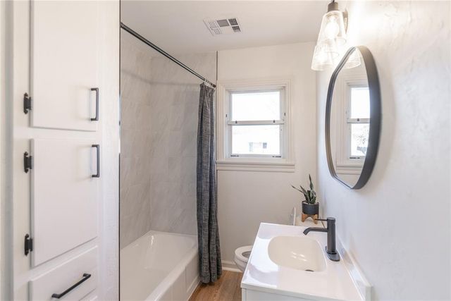 536 E Atkinson Drive, Midwest City, OK 73110