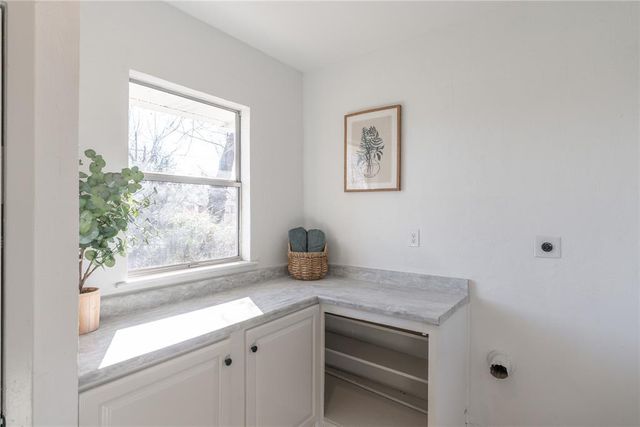 536 E Atkinson Drive, Midwest City, OK 73110