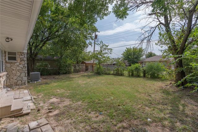 536 E Atkinson Drive, Midwest City, OK 73110