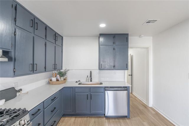 536 E Atkinson Drive, Midwest City, OK 73110