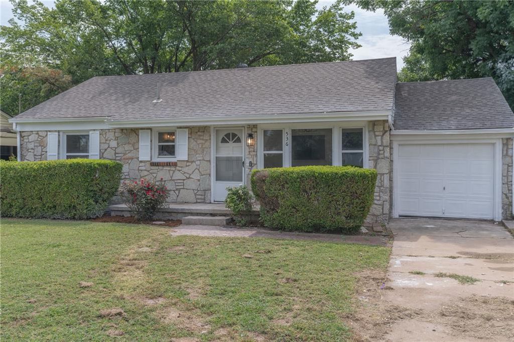 536 E Atkinson Drive, Midwest City, OK 73110