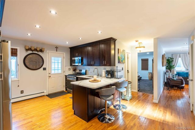 671 Tabor Place, East Meadow, NY 11554