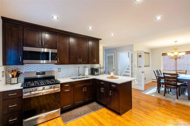 671 Tabor Place, East Meadow, NY 11554
