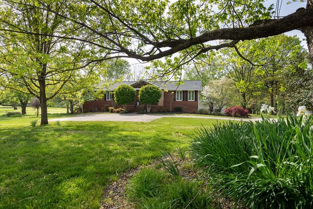 4112 Andrew Jackson Pkwy, Hermitage, TN 37076