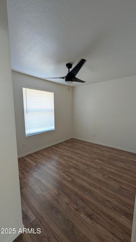 8425 W ALICE Avenue, Peoria, AZ 85345