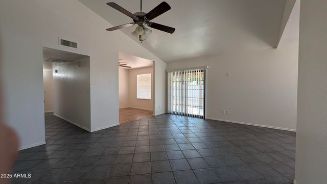 8425 W ALICE Avenue, Peoria, AZ 85345