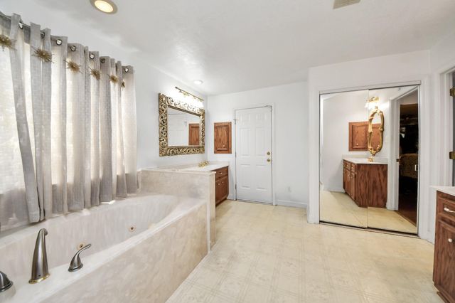 2109 County Road 2274, Cleveland, TX 77327