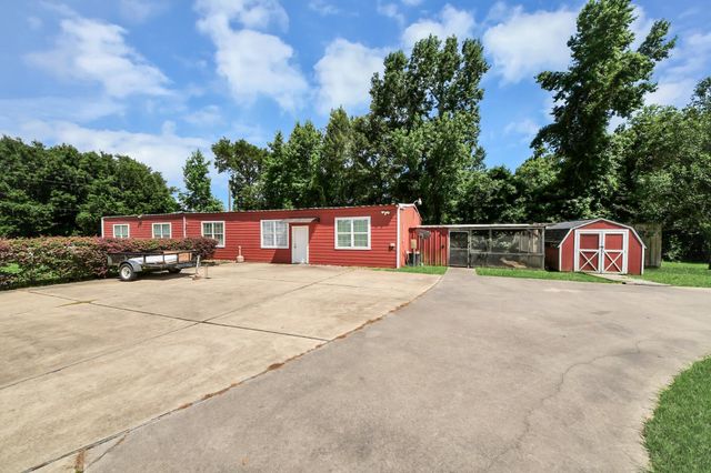 2109 County Road 2274, Cleveland, TX 77327