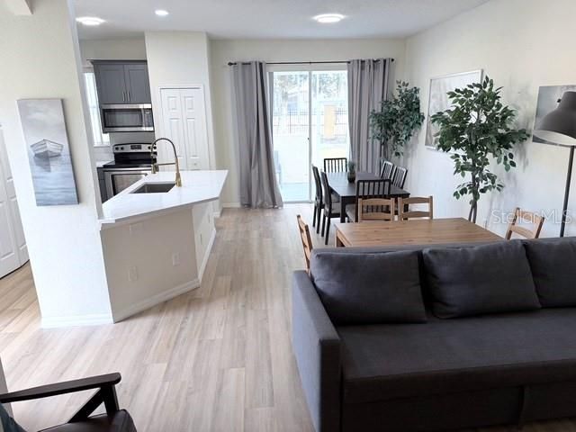 1282 S BEACH CIRCLE, Kissimmee, FL 34746