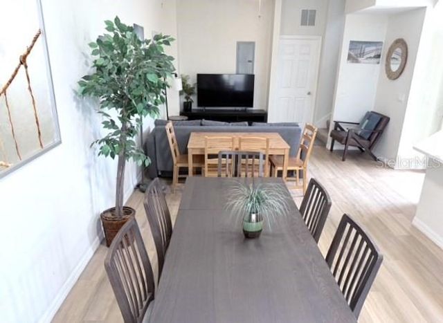 1282 S BEACH CIRCLE, Kissimmee, FL 34746