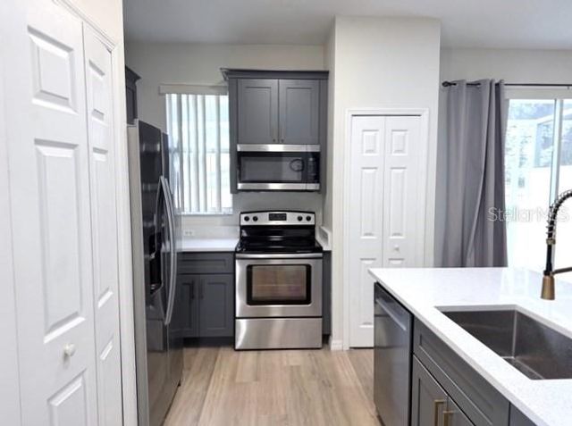 1282 S BEACH CIRCLE, Kissimmee, FL 34746