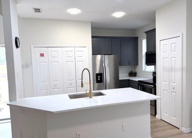 1282 S BEACH CIRCLE, Kissimmee, FL 34746