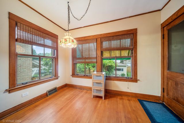 2330 Gunderson Avenue, Berwyn, IL 60402