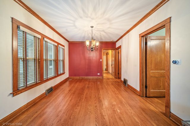 2330 Gunderson Avenue, Berwyn, IL 60402