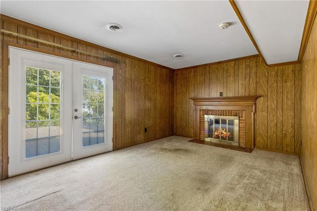 122 Tabb LN, Yorktown, VA 23693