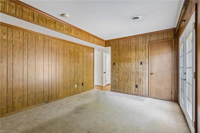 122 Tabb LN, Yorktown, VA 23693