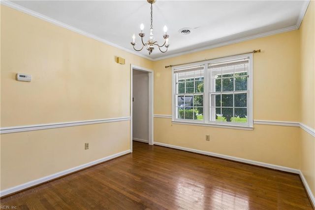 122 Tabb LN, Yorktown, VA 23693